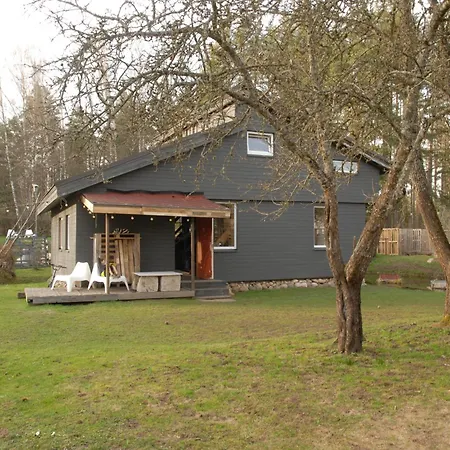 Casa vacanze Peleka Maja, Summer House For Cosy Myza Brenguli